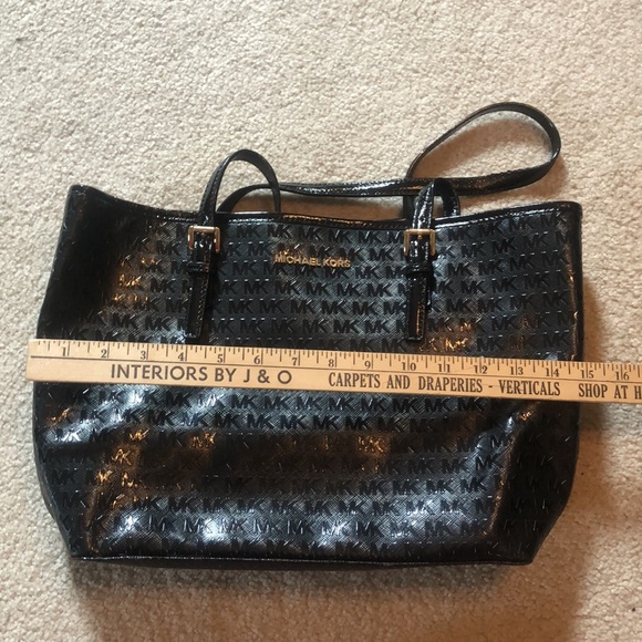 Michael kors purse - Picture 10 of 13